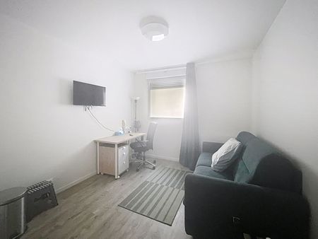 Appartement Courbevoie 1 pièce(s) 18.17 m2 - Photo 4