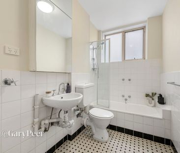 9 / 7a Motherwell St, South Yarra - Photo 6