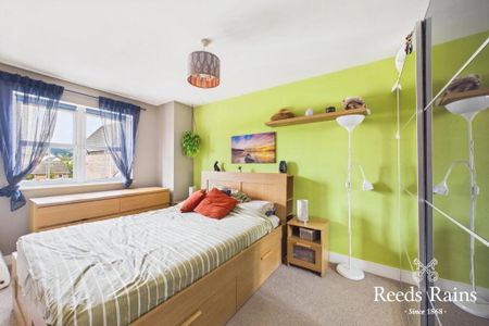 5 Ayrshire Way, Lisburn, BT28 2GL - Photo 4