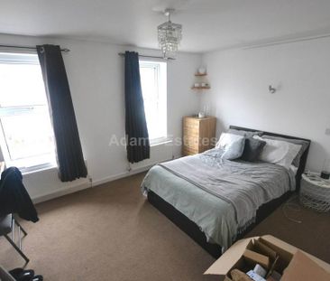 6 bedroom terraced house to rent - Photo 2