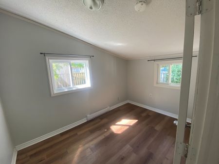 For Lease - 8 Jackie Lane, Georgina, Ontario - Photo 5