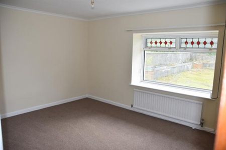 2 bedroom semi-detached house to rent - Photo 5