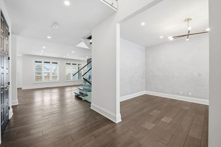 For Lease - 7641 Drummond Road, Niagara Falls, Ontario - Photo 2