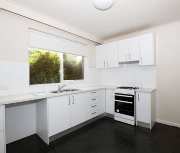3/13 Staniland Avenue, Malvern VIC 3144 - Photo 3