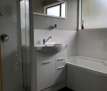 Family Home - Photo 5