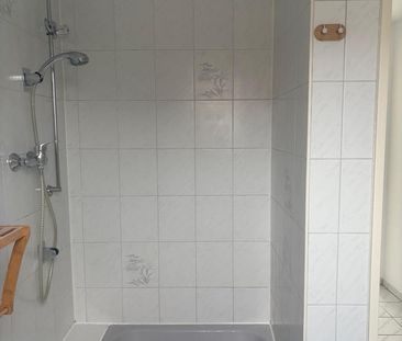 1-Zimmer Dachgeschosswohnung mit Küche Augsburg-Oberhausen - Photo 6