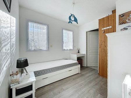 Location Appartement 2 pièces 29m² LA ROCHELLE 17000 - Photo 3