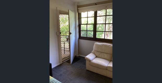 Studio Apartment - Photo 1