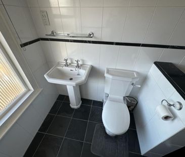 Available 2 Bed Apartment - Photo 3