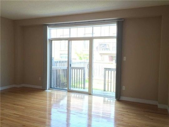 For Lease - 2307 Whistling Springs Crescent, Oakville, Ontario - Photo 1