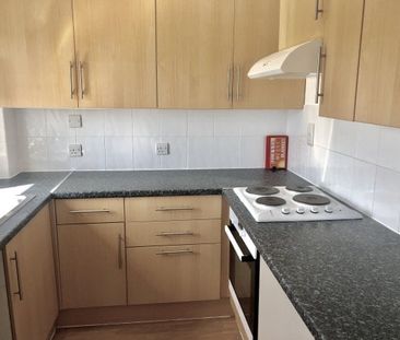 St Michaels Close, Plymouth, PL1 - Photo 4