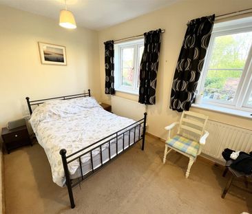 Churnet Row, Rocester ST14 5JT - Photo 4