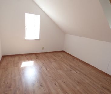 Ideal für Singles, junge Paare! Tolle 2-Raum Whg im DG. Bad m. Fens... - Foto 4