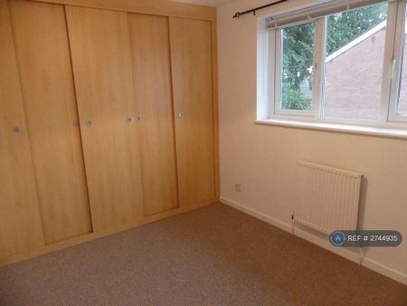 2 bedroom end of terrace house to rent - Photo 3