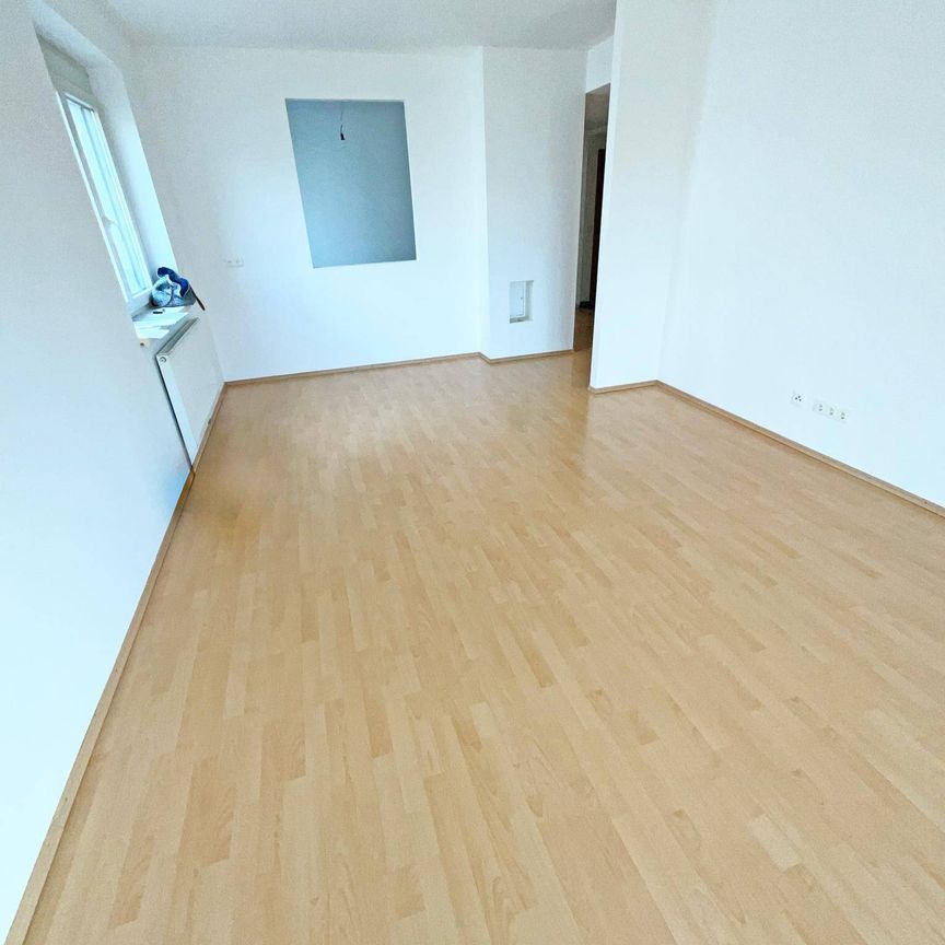 3-Zimmer im 1. Obergeschoss mit guter Aussicht - Photo 1