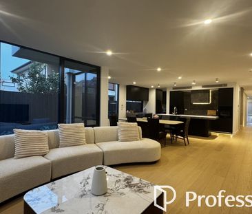 Brand New Luxury Living - Photo 3
