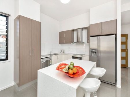 29 Rawlins Crescent, North Lakes QLD 4509 - House For Rent - $590 | Domain - Photo 5