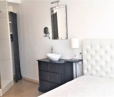 Location Appartement 3 pièces 78m² CANNES 06400 - Photo 4
