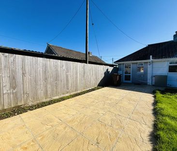 3 bedroom detached bungalow to rent - Photo 1