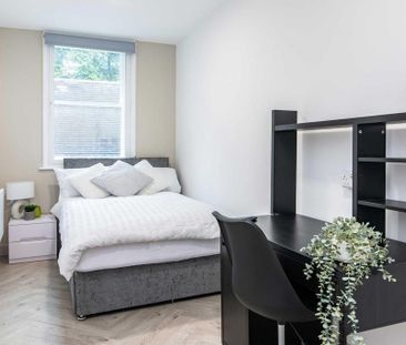 5 bedroom property to rent - Photo 1