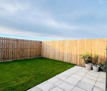 4 bedroom semi-detached house to rent - Photo 1