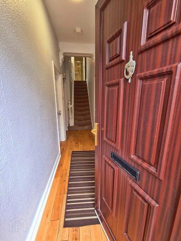 Room 4, 9 Chadwick Street, Lisburn Road, Belfast, BT9 7FB - Photo 5