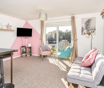 2 bedroom flat to rent - Photo 5