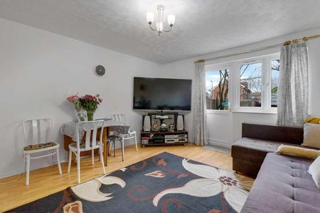 Kirkham Road, London, E6 - Photo 2