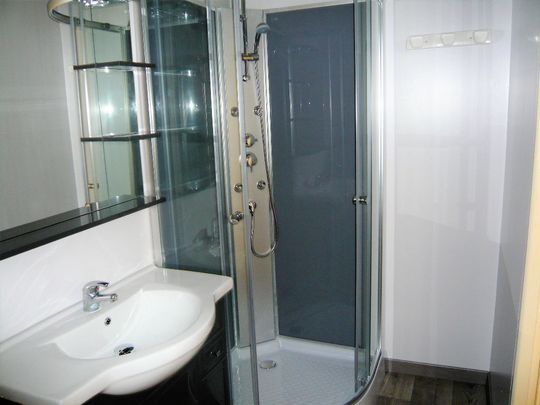 Appartement de 35 m² dans le bourg de Onzain - Photo 1