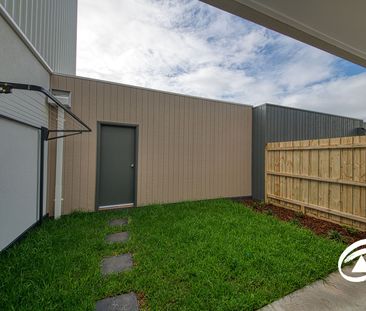 9 Travertine Loop, 3806, Berwick Vic - Photo 2