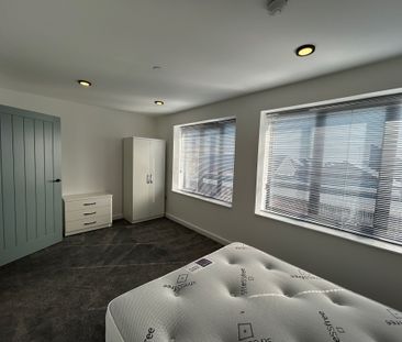 Burlington Square, Chesterfield - Photo 4