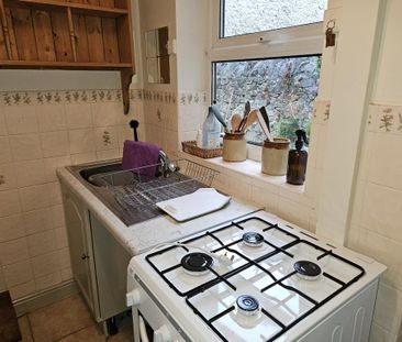 2 bedroom terraced house to rent - Photo 5