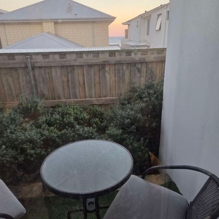 Quinns Rocks - Photo 3