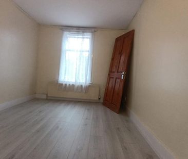 5 bedroom terraced house to rent - Photo 3