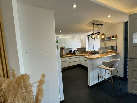 Apartment - Photo 3