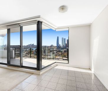 Stunning Harbour Views in Sought After Jacksons Landing - Photo 1