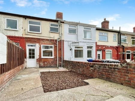 2 bedroom House To Let - Photo 4