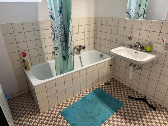 St-Imier, furnished 2-room apartment on the lower ground floor - Photo 1