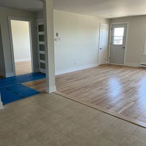 LaSalle Rénover Haut 5 1/2 Ensoleillé - Photo 2