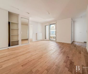 Rental Apartment Courbevoie - Photo 1