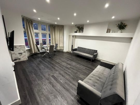 3 Bed Flat, Finchley Road, NW11 - Photo 1