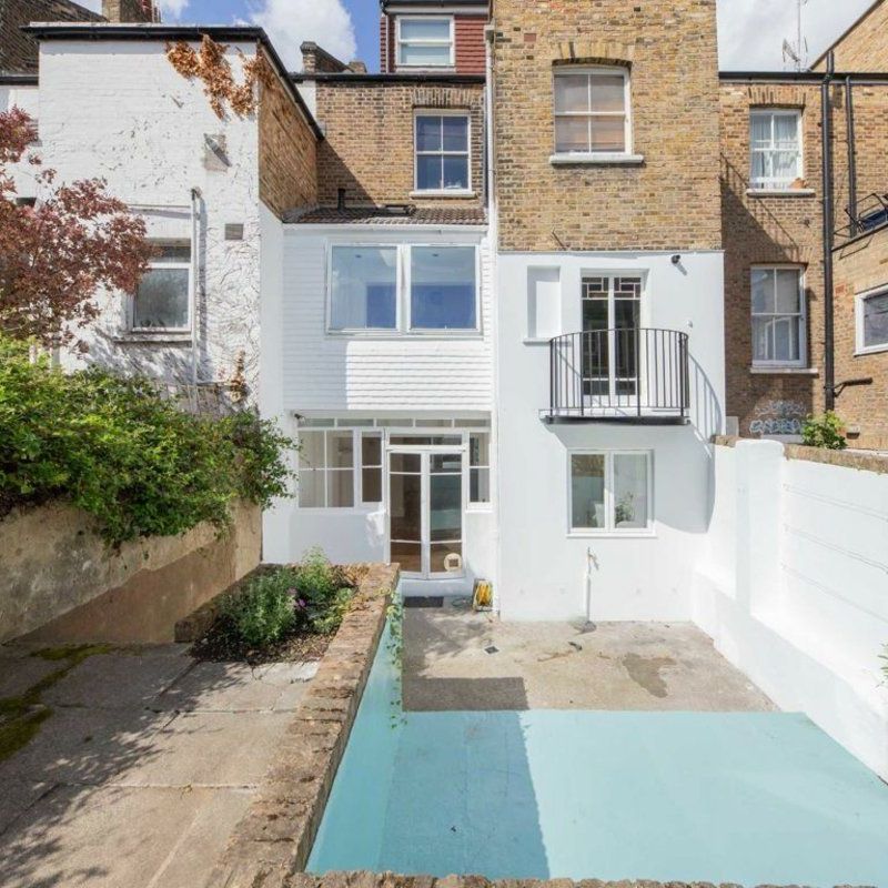 Devonport Road, Shepherds Bush, W12 - Photo 1