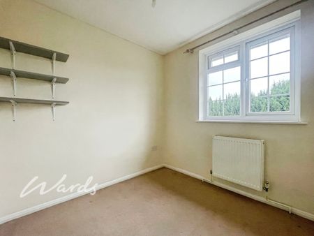 3 bedroom end of terrace house to rent - Photo 4