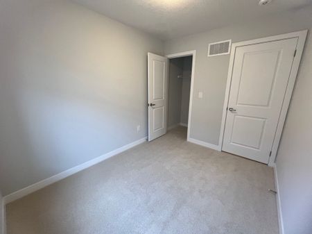 For Lease - 9 John Canning Way, Markham, Ontario - Photo 5