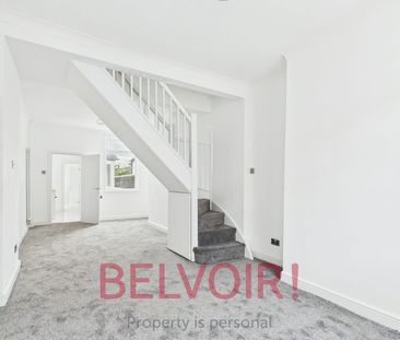 Terraced House to rent on - Photo 2