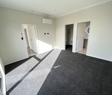 Spacious and Perfect for a Multi Generational Family - Photo 3