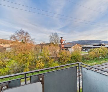 Appartement spacieux de 4.5 pièces dans un petit immeuble calme à D... - Foto 3