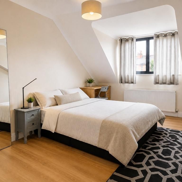 3 bedroom flat to rent - Photo 1