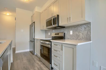 For Lease - 280 Elsie Macgill Walk, Kanata, Ontario - Photo 5