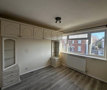 3 bedroom end of terrace house to rent - Photo 6